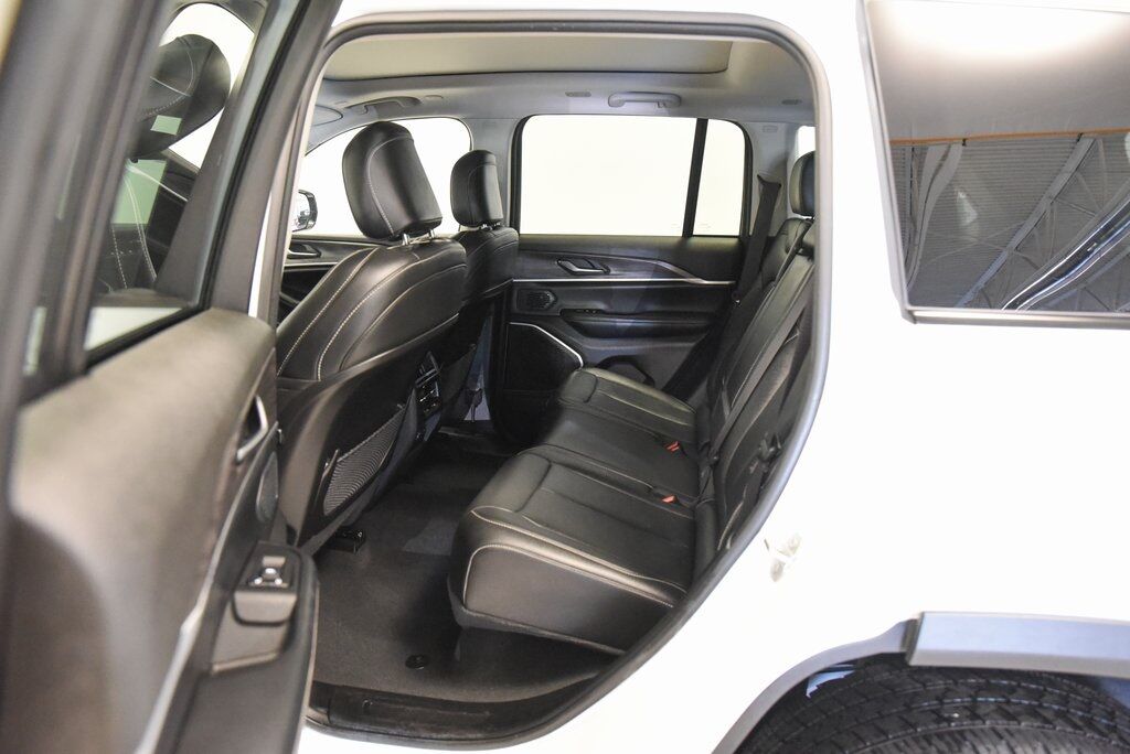 2023 Jeep Grand Cherokee 4xe Akron