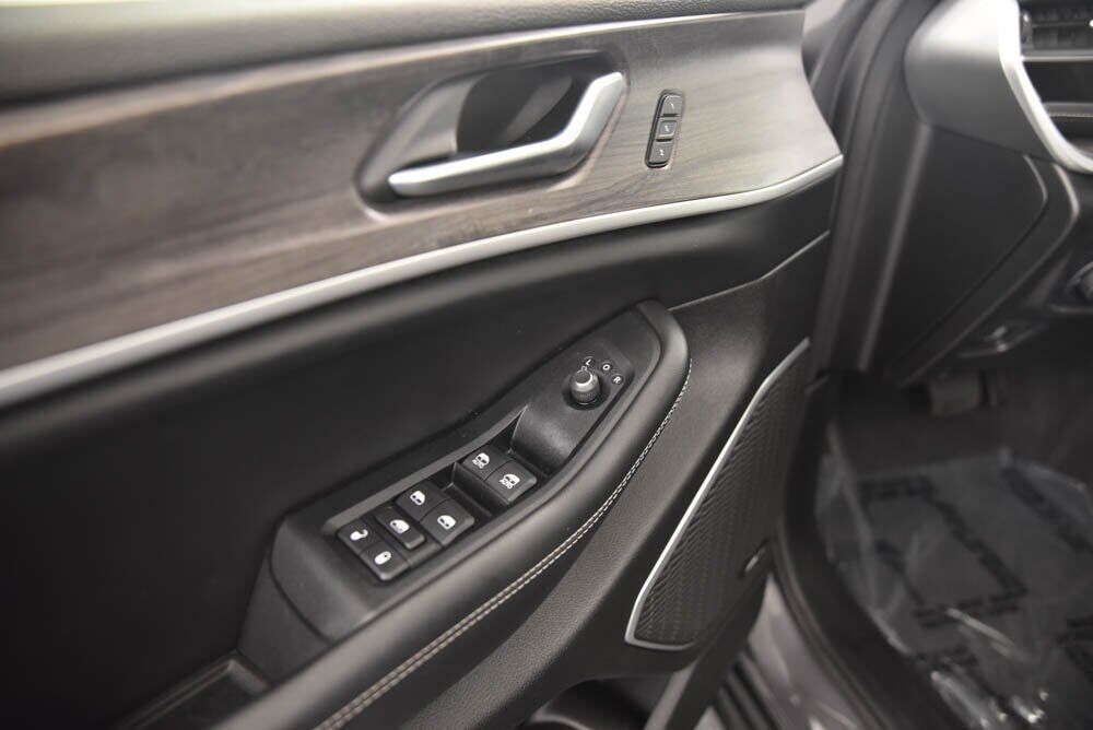 2023 Jeep Grand Cherokee 4xe Akron OH