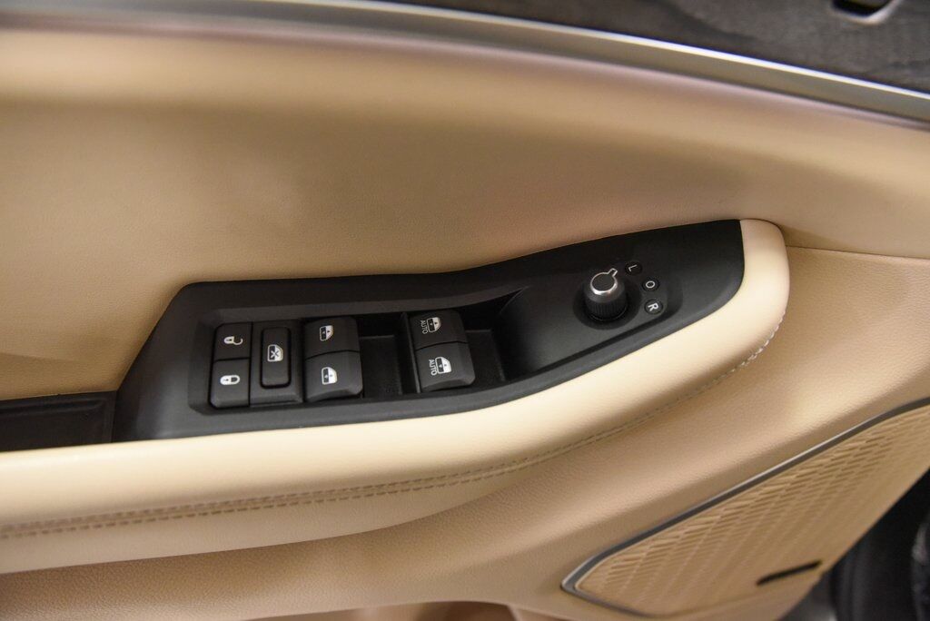 2023 Jeep Grand Cherokee 4xe Akron OH