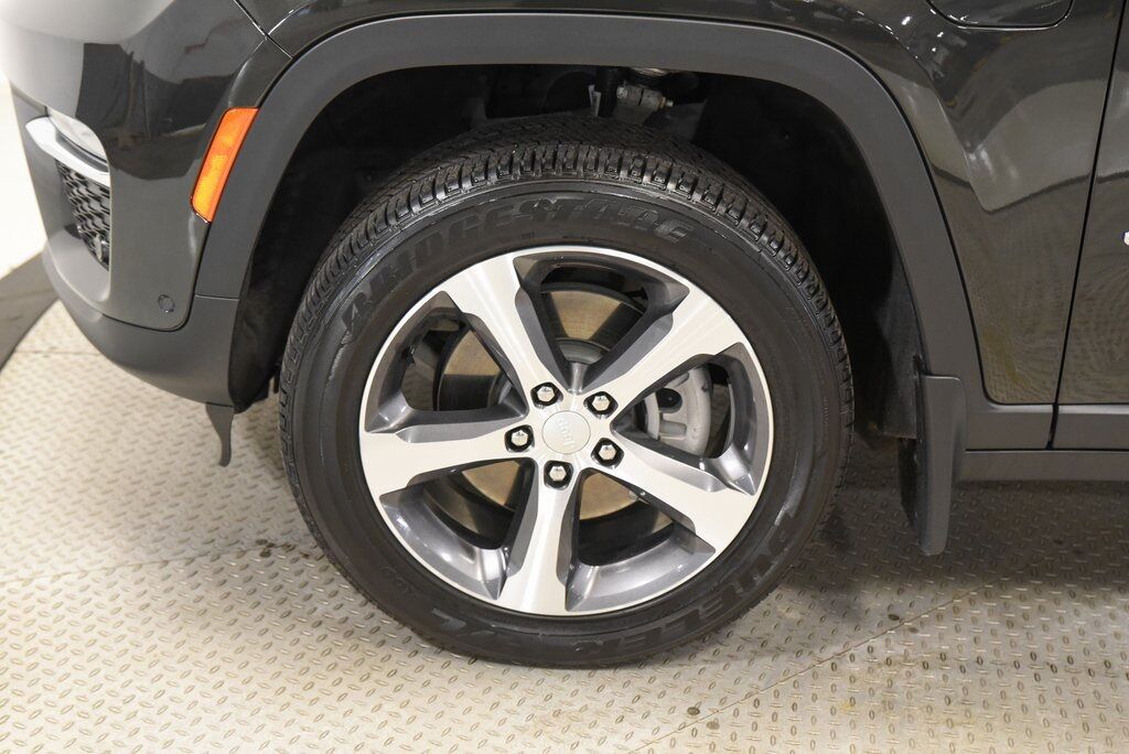 2023 Jeep Grand Cherokee 4xe Akron OH