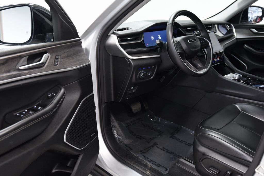 2023 Jeep Grand Cherokee 4xe Akron OH