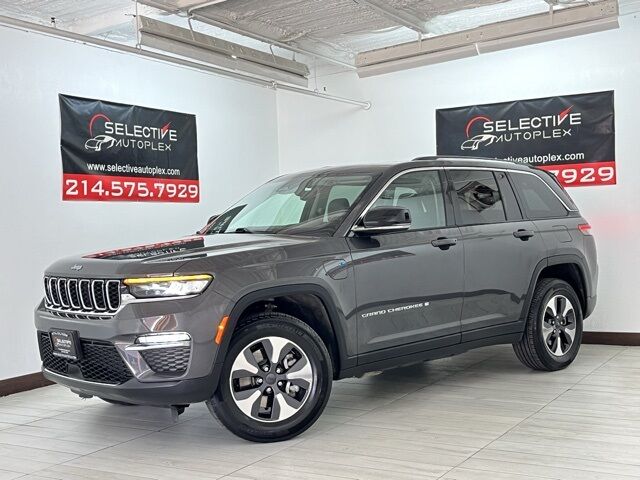 2023 Jeep Grand Cherokee 4xe photo 3