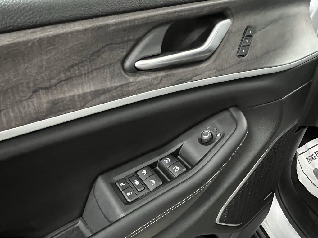 2023 Jeep Grand Cherokee 4xe Highlands Ranch CO