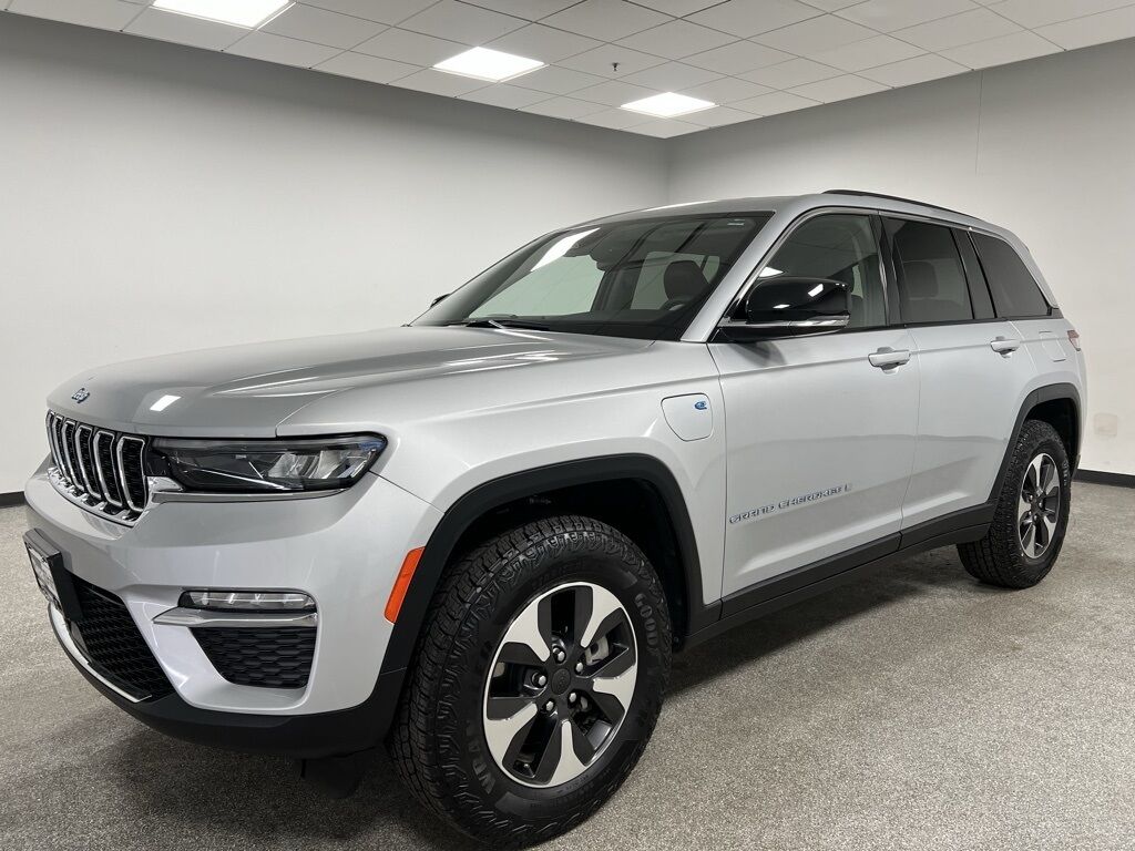 2023 Jeep Grand Cherokee 4xe Highlands Ranch CO