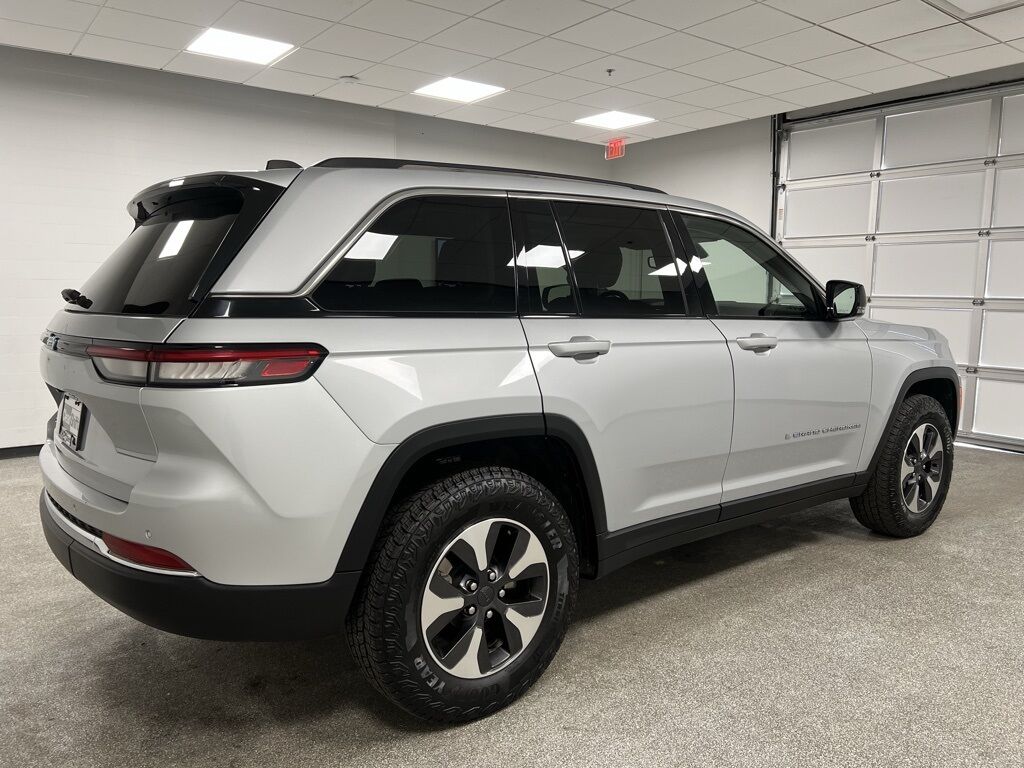 2023 Jeep Grand Cherokee 4xe Highlands Ranch CO