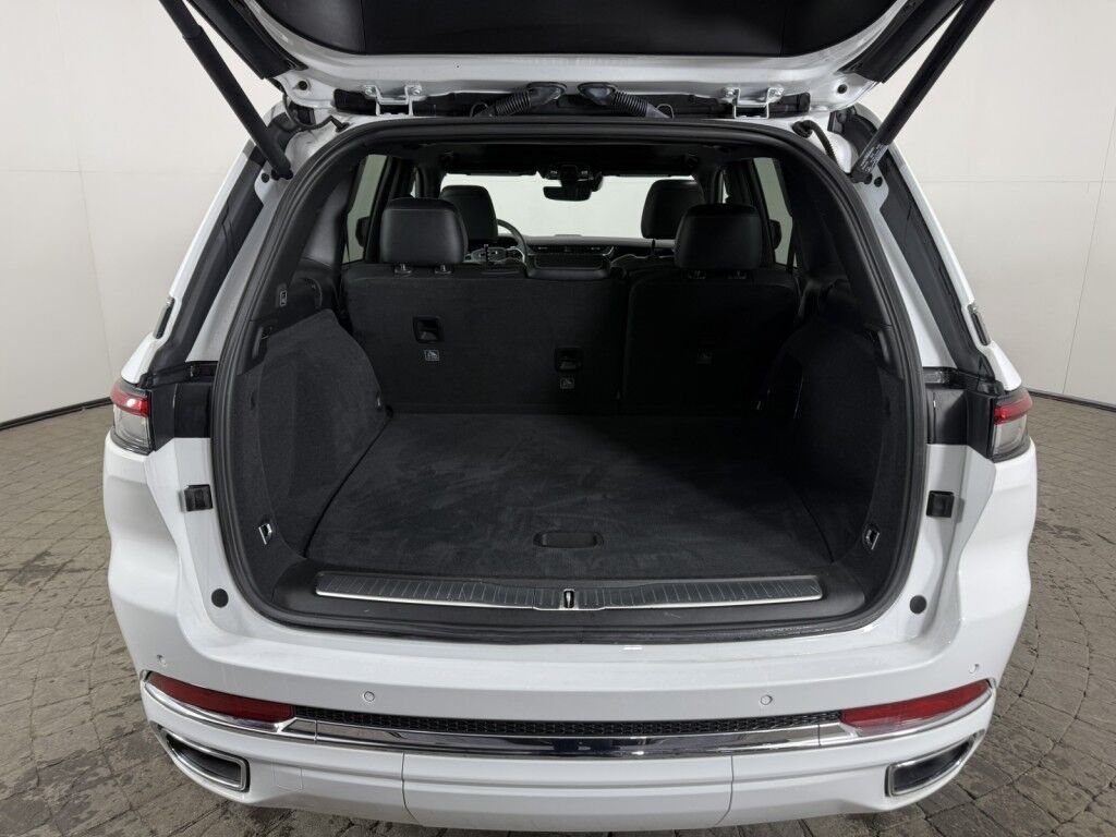 2023 Jeep Grand Cherokee 4xe Overland 4x4 w/Pass. Interactive Display Maumee OH