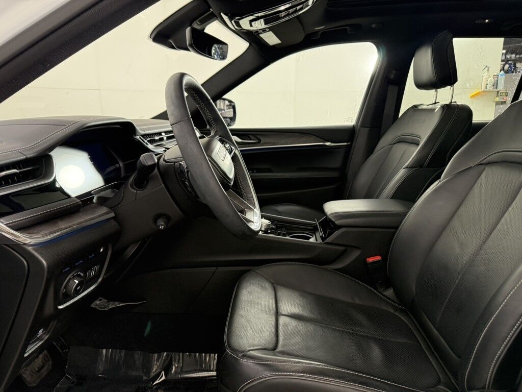 2023 Jeep Grand Cherokee 4xe Overland 4x4 w/Pass. Interactive Display Maumee OH