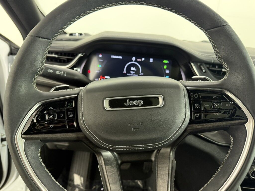 2023 Jeep Grand Cherokee 4xe Overland 4x4 w/Pass. Interactive Display Maumee OH