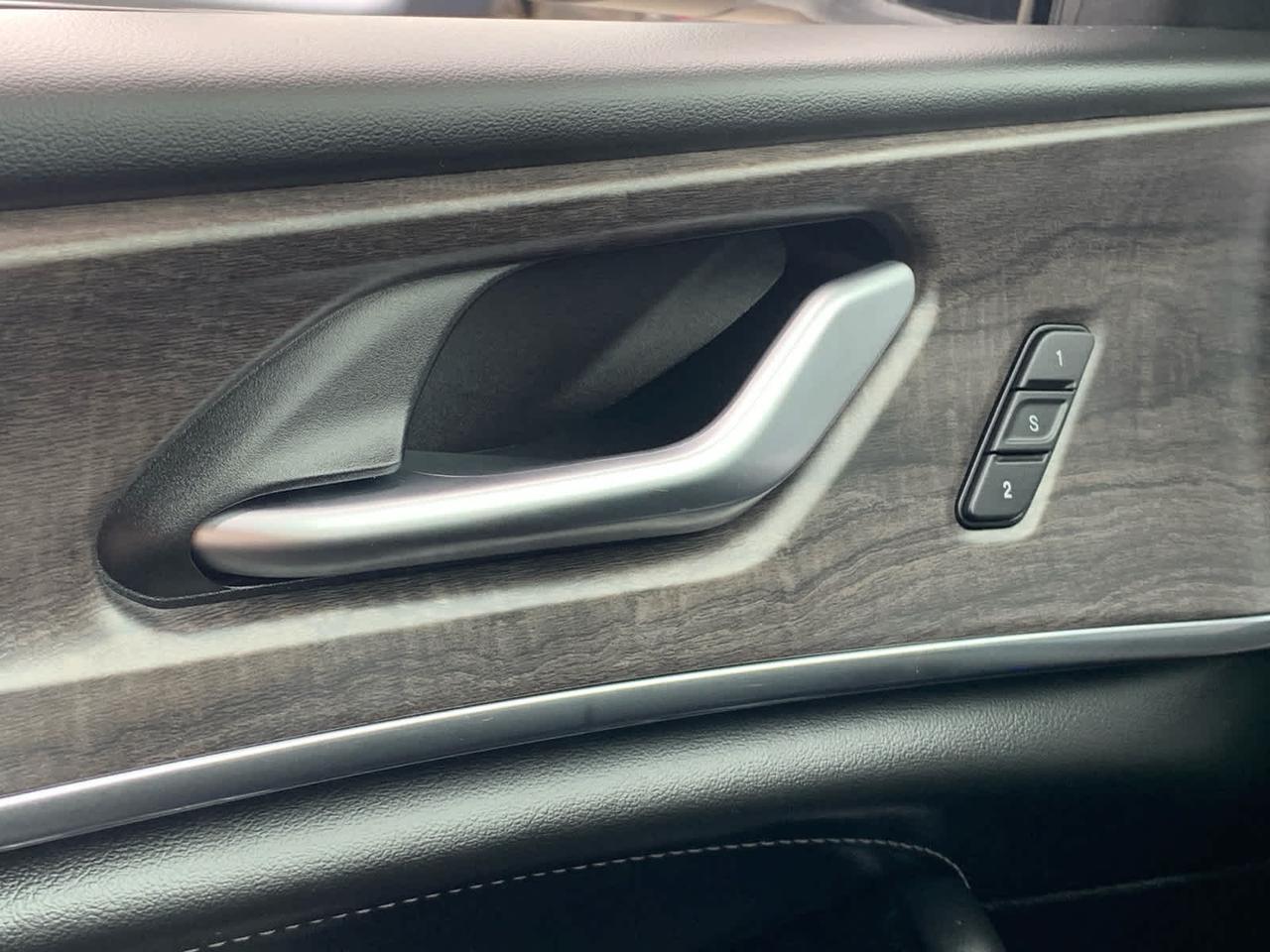 2023 Jeep Grand Cherokee 4xe Overland Dartmouth MA