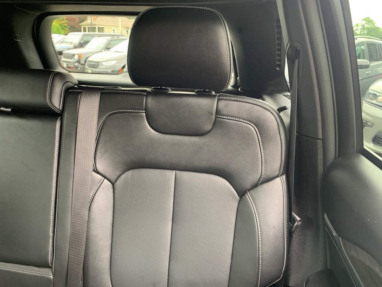 2023 Jeep Grand Cherokee 4xe Overland Dartmouth MA