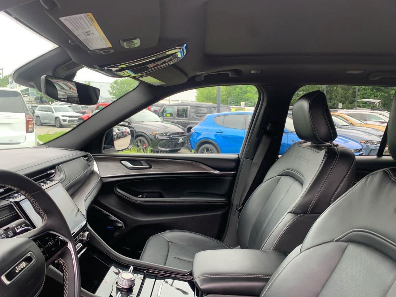 2023 Jeep Grand Cherokee 4xe Overland Dartmouth MA