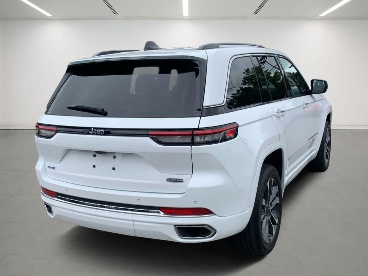 2023 Jeep Grand Cherokee 4xe Overland Dartmouth MA
