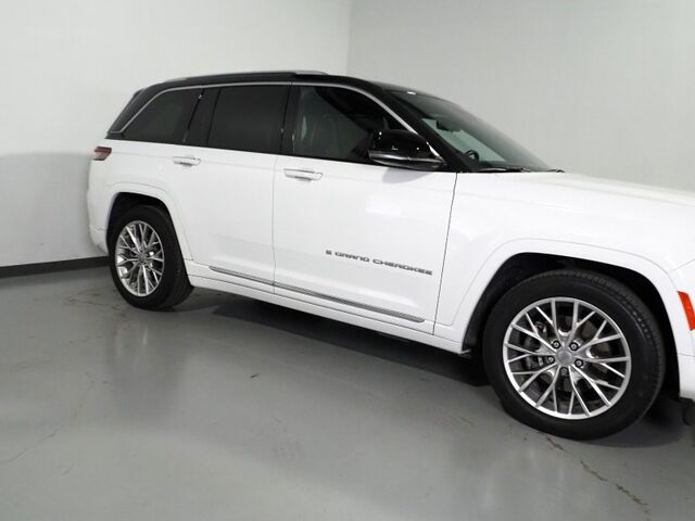 2023 Jeep Grand Cherokee 4xe Summit *ADVANCED PROTECH GROUP, HEADS-UP DISPLAY, NAVIGATION, ADAPTIVE CRUISE, SAFETY ALERTS, 360 CAMERAS, PANO MOONROOF, LEATHER, CLIMATE/MASSAGE SEATS, MCINTOSH AUDIO Round Rock TX