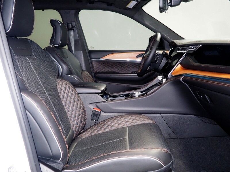 2023 Jeep Grand Cherokee 4xe Summit Reserve *HEADS-UP DISPLAY, NAVIGATION, ADAPTIVE CRUISE, SAFETY ALERTS, 360 CAMERAS, PANO MOONROOF, PALERMO LEATHER, CLIMATE/MASSAGE SEATS, HTD STEERING, PSNGR DISPLAY, AUTOMATIC PARKING, MCINTOSH AUDIO, ANDROID & APPLE Round Rock TX