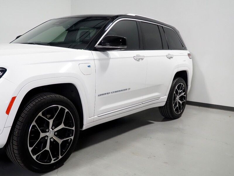 2023 Jeep Grand Cherokee 4xe Summit Reserve *HEADS-UP DISPLAY, NAVIGATION, ADAPTIVE CRUISE, SAFETY ALERTS, 360 CAMERAS, PANO MOONROOF, PALERMO LEATHER, CLIMATE/MASSAGE SEATS, HTD STEERING, PSNGR DISPLAY, AUTOMATIC PARKING, MCINTOSH AUDIO, ANDROID & APPLE Round Rock TX