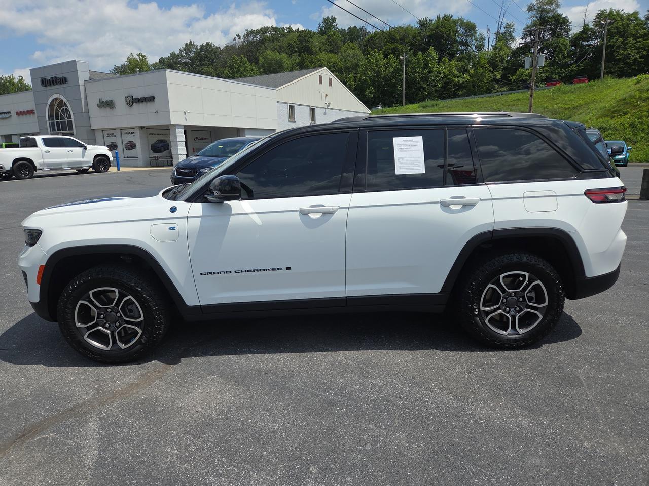 2023 Jeep Grand Cherokee 4xe Trailhawk HAMBURG PA