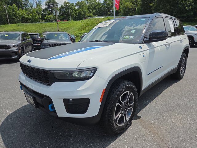 2023 Jeep Grand Cherokee 4xe Trailhawk HAMBURG PA