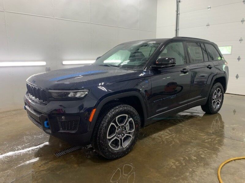 New 2022 Jeep Grand Cherokee 4xe Trailhawk Little Valley NY