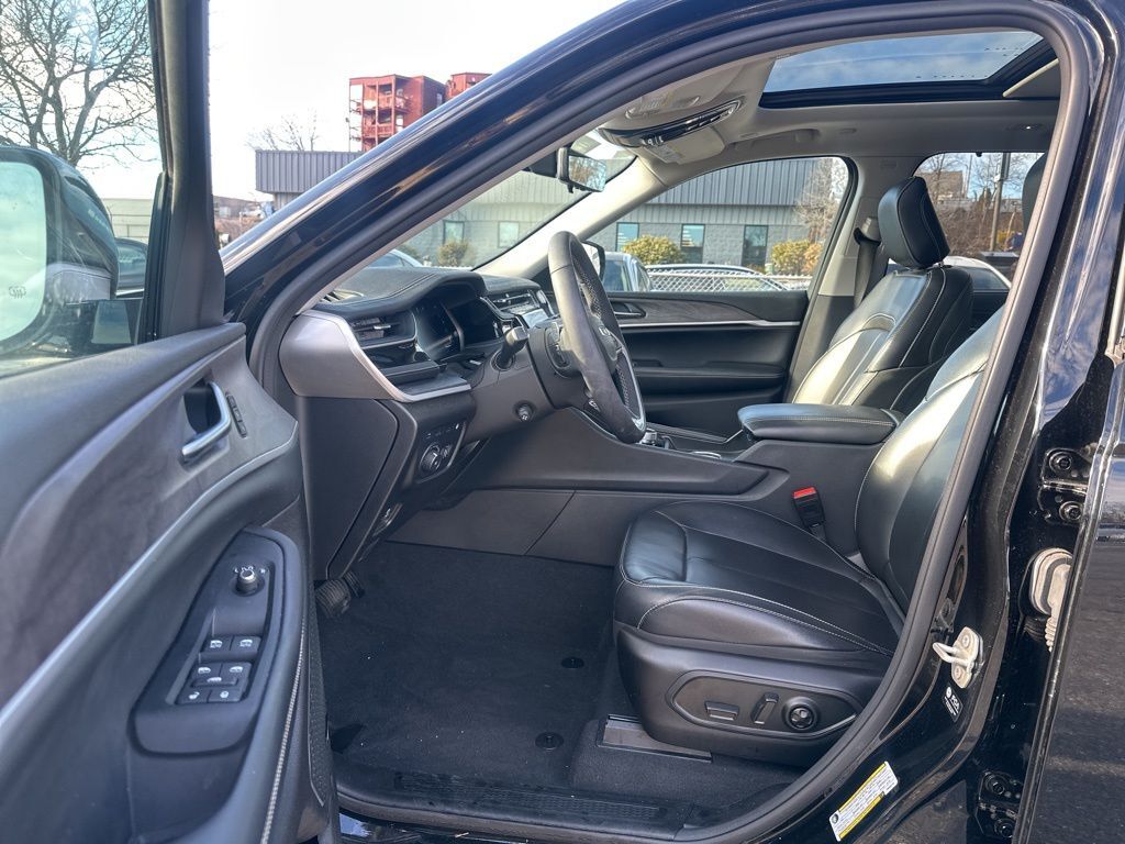 2023 Jeep Grand Cherokee 4xe Worcester MA