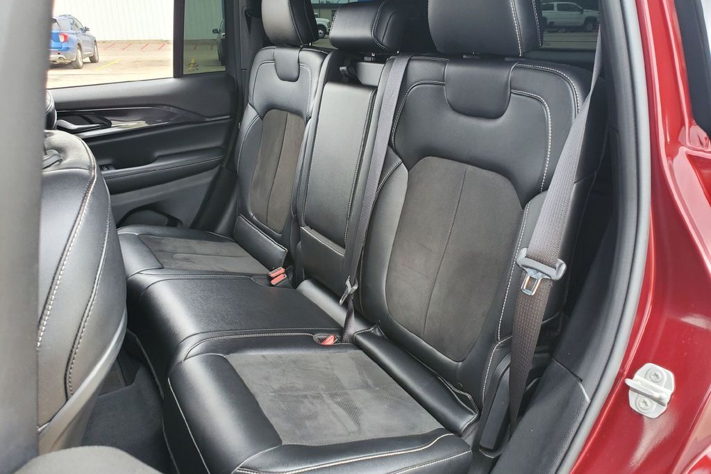 2023 Jeep Grand Cherokee Altitude Hondo TX