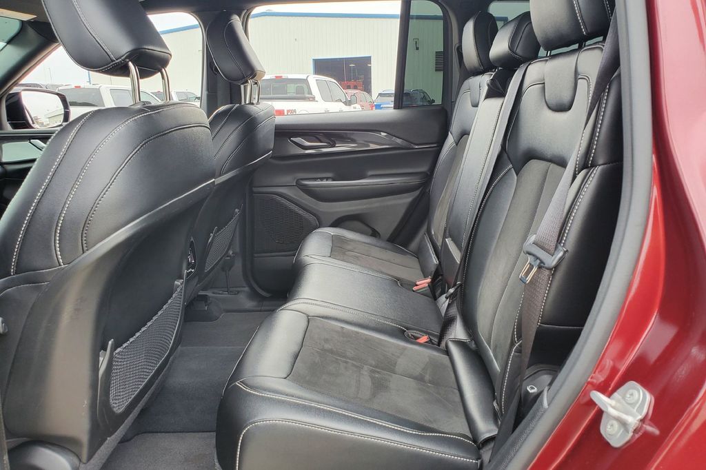 2023 Jeep Grand Cherokee Altitude Hondo TX