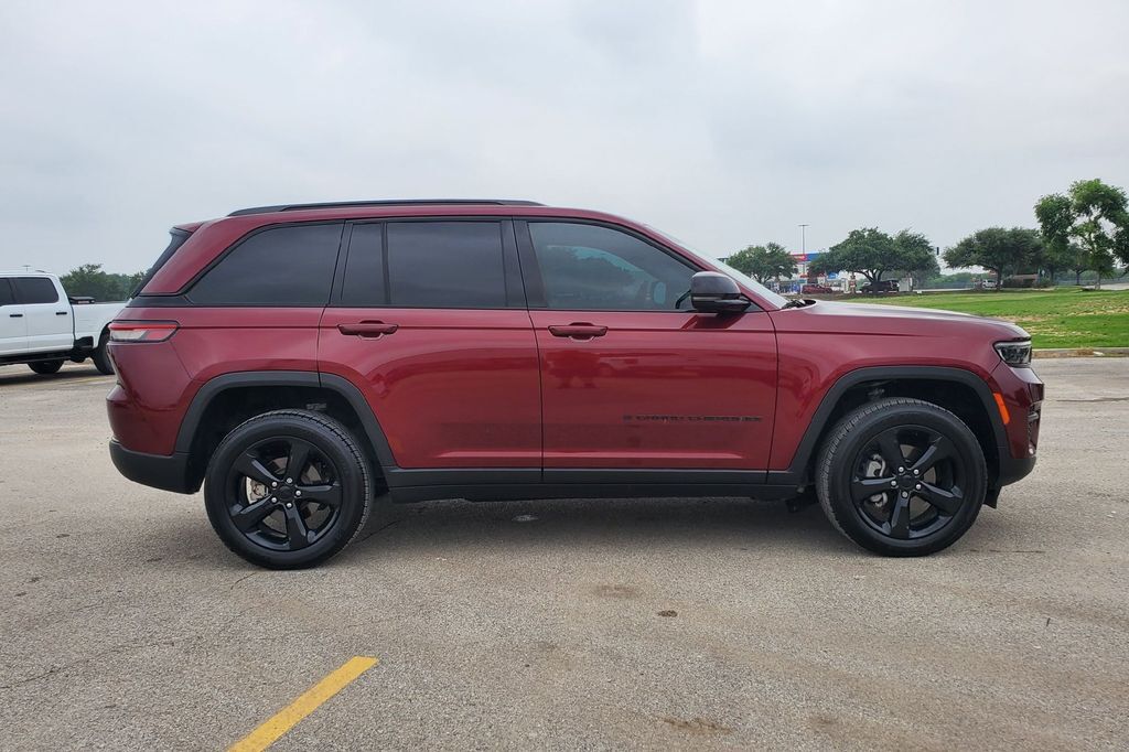 2023 Jeep Grand Cherokee Altitude Hondo TX