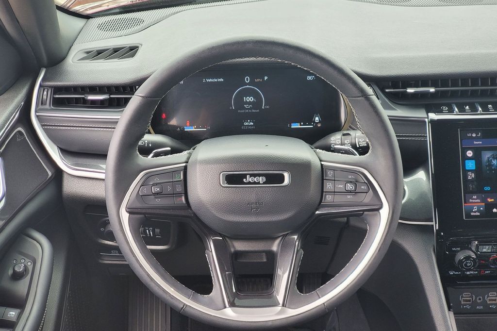 2023 Jeep Grand Cherokee Altitude Hondo TX