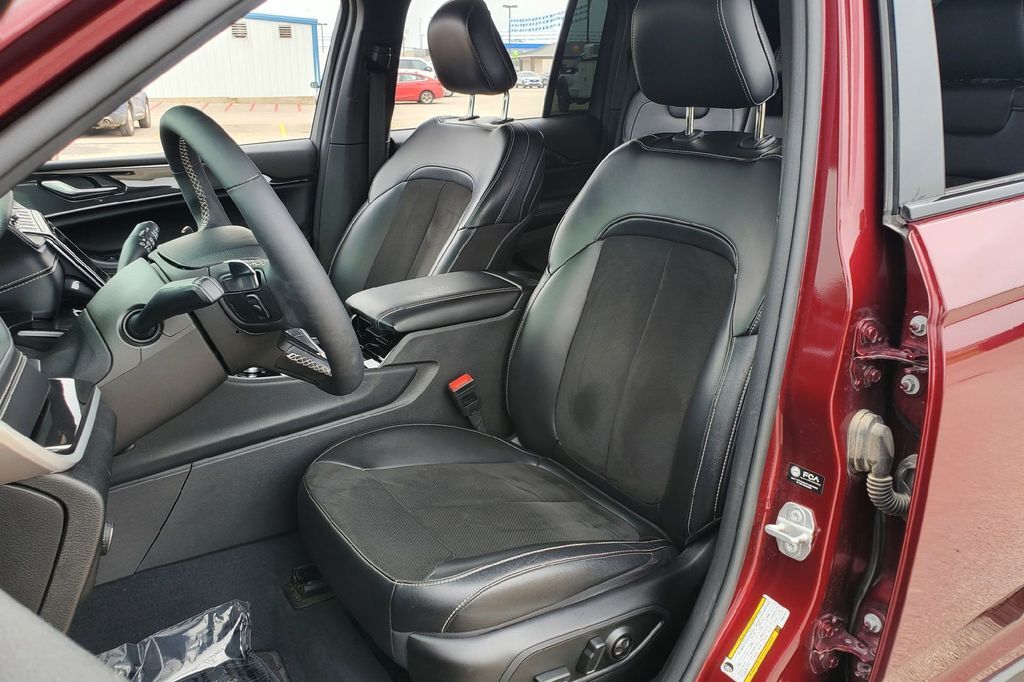 2023 Jeep Grand Cherokee Altitude Hondo TX
