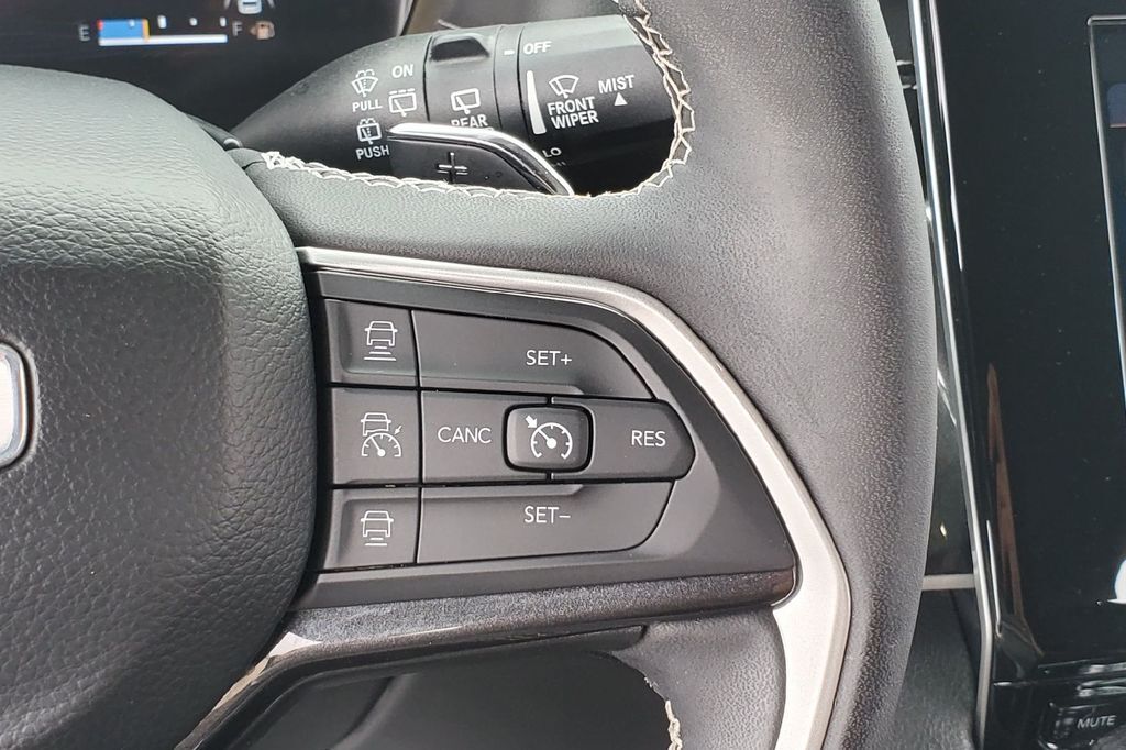 2023 Jeep Grand Cherokee Altitude Hondo TX