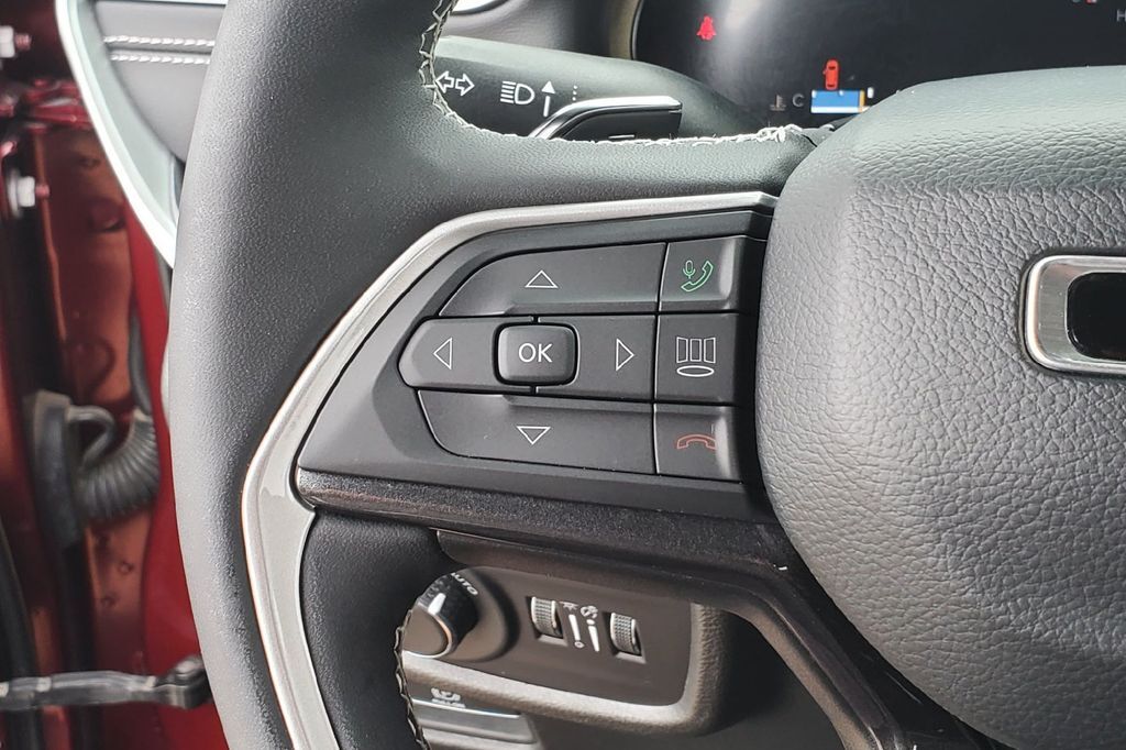 2023 Jeep Grand Cherokee Altitude Hondo TX