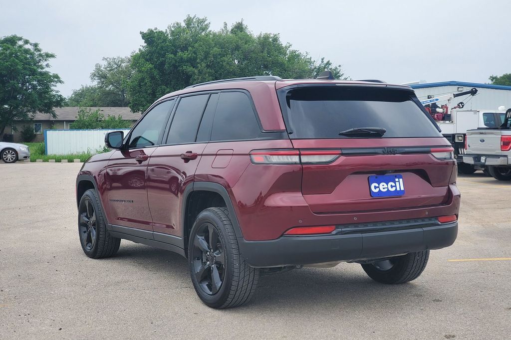 2023 Jeep Grand Cherokee Altitude Hondo TX