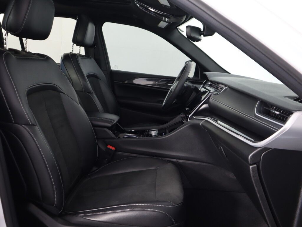 2023 Jeep Grand Cherokee Altitude 4x4 w/Sunroof Maumee OH