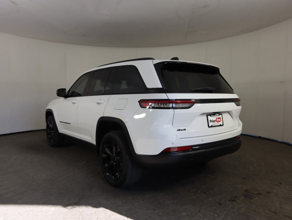 2023 Jeep Grand Cherokee Altitude 4x4 w/Sunroof Maumee OH