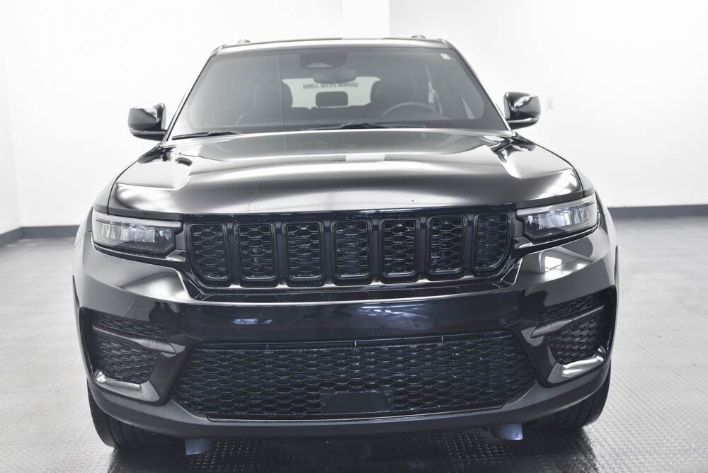 2023 Jeep Grand Cherokee Altitude AKRON OH