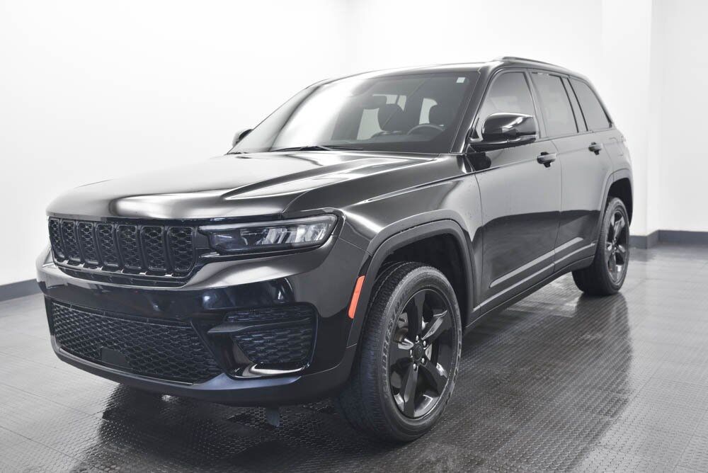 2023 Jeep Grand Cherokee Altitude AKRON OH