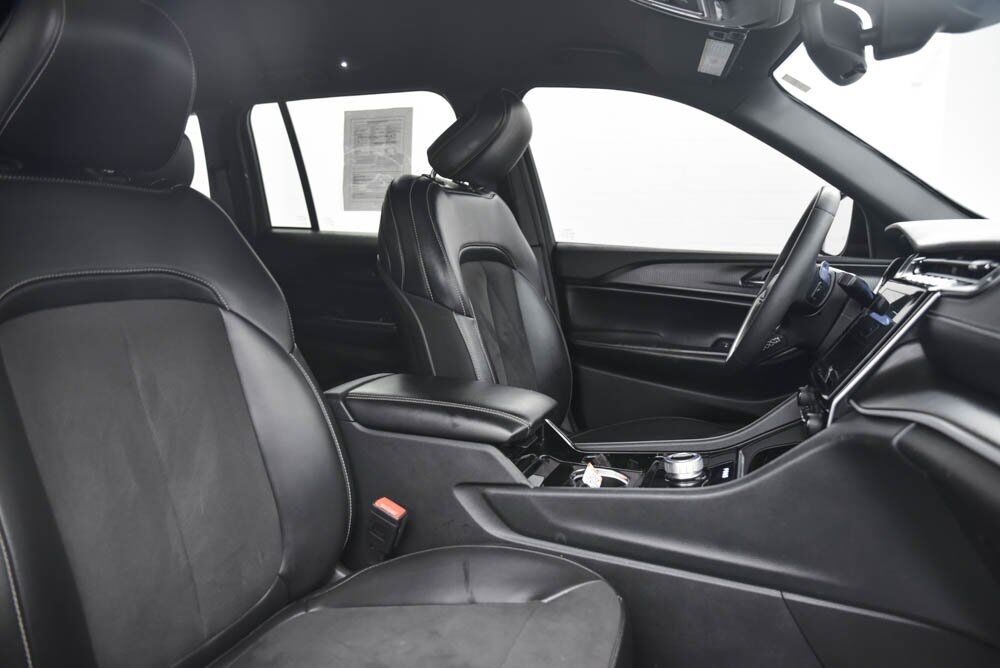 2023 Jeep Grand Cherokee Altitude AKRON OH