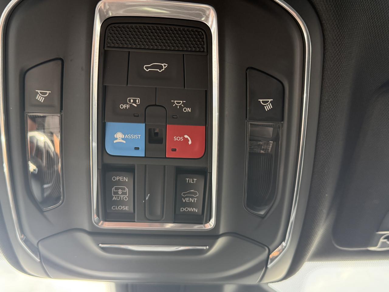 2023 Jeep Grand Cherokee Altitude Connellsville PA