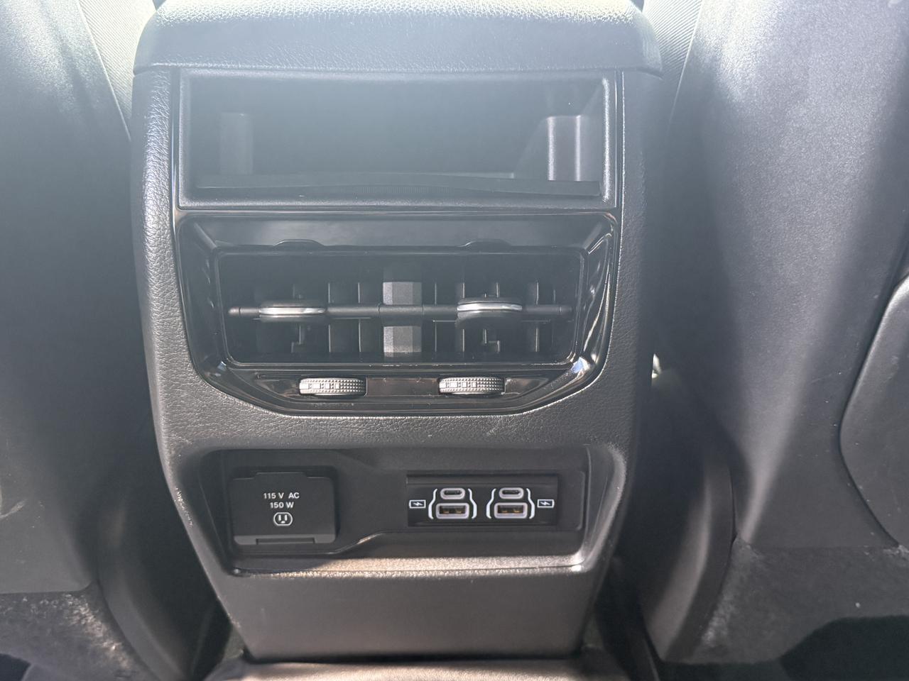 2023 Jeep Grand Cherokee Altitude Connellsville PA