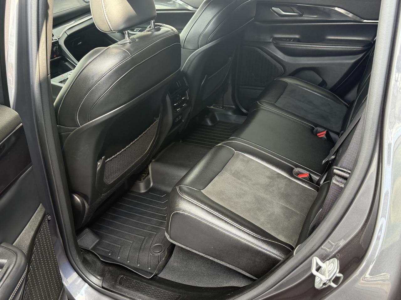 2023 Jeep Grand Cherokee Altitude Connellsville PA