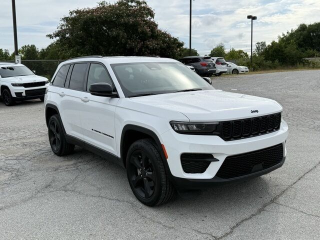 2023 Jeep Grand Cherokee Altitude Crestwood KY