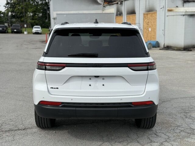 2023 Jeep Grand Cherokee Altitude Crestwood KY