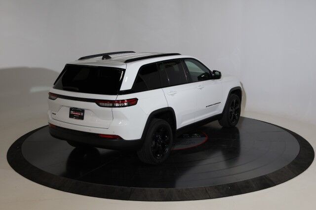 2023 Jeep Grand Cherokee Altitude Franklin TN