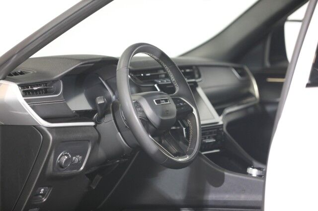2023 Jeep Grand Cherokee Altitude Franklin TN