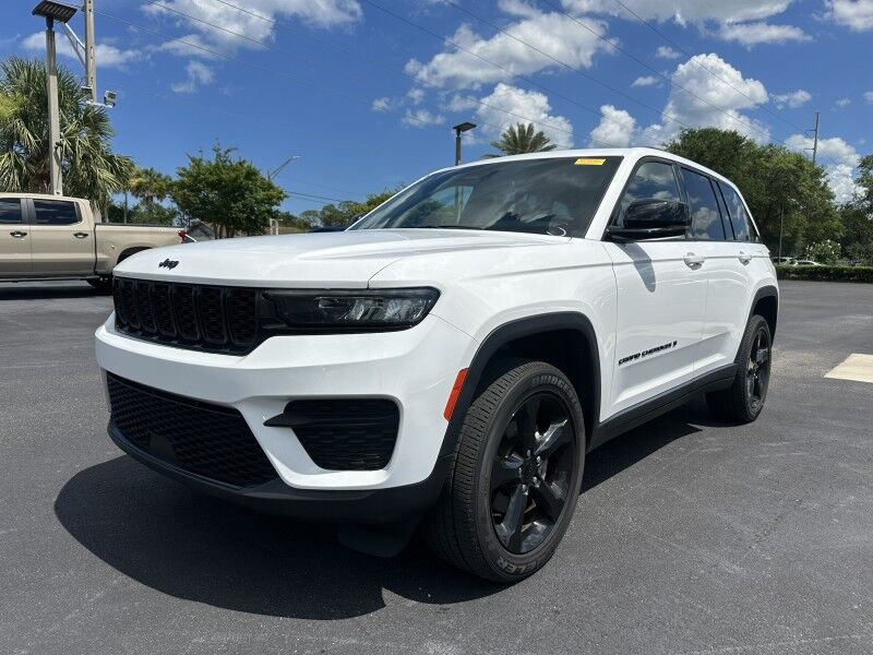 2023 Jeep Grand Cherokee Altitude
