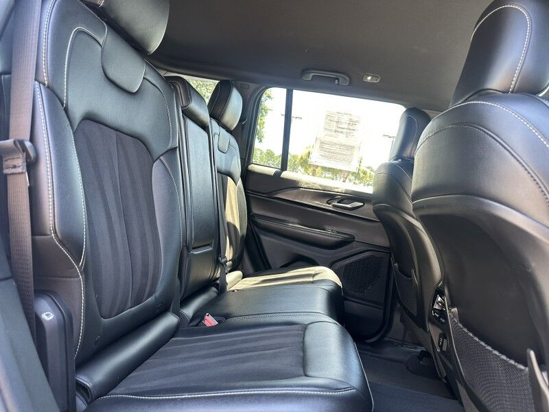 2023 Jeep Grand Cherokee Altitude Jacksonville FL