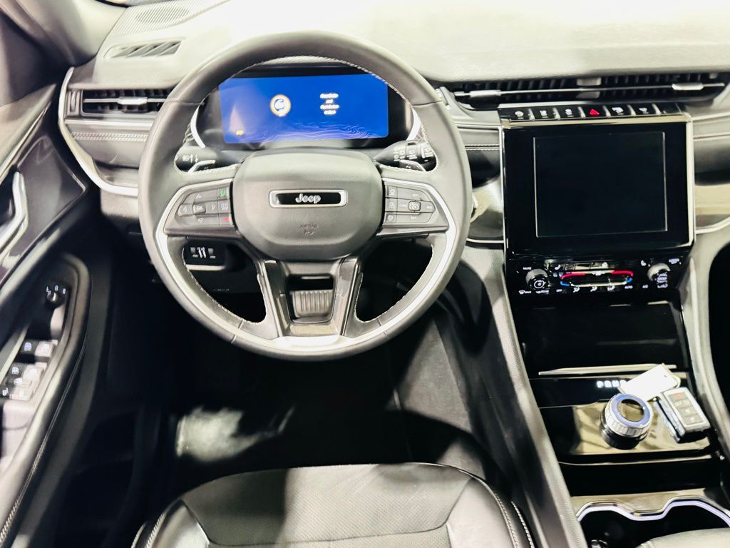 2023 Jeep Grand Cherokee Altitude Jersey City NJ
