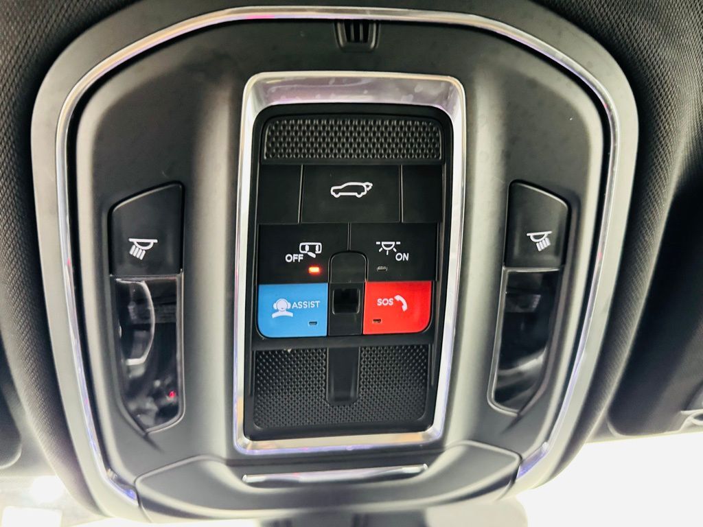 2023 Jeep Grand Cherokee Altitude Jersey City NJ