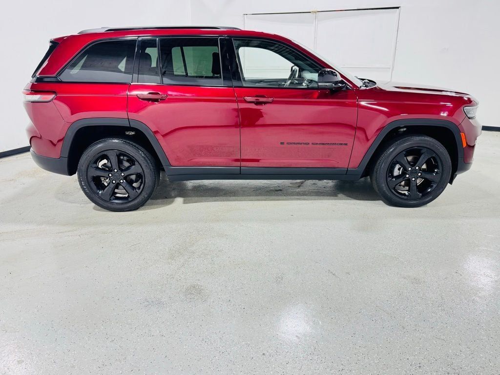 2023 Jeep Grand Cherokee Altitude Jersey City NJ
