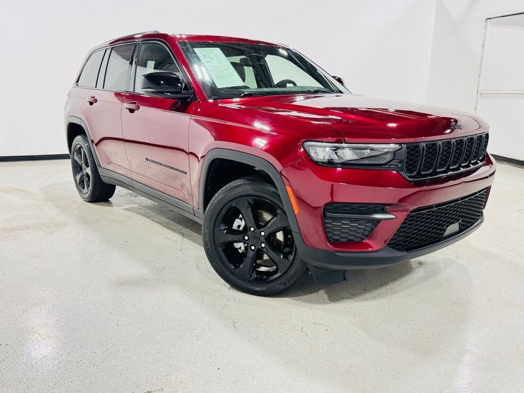 2023 Jeep Grand Cherokee Altitude Jersey City NJ