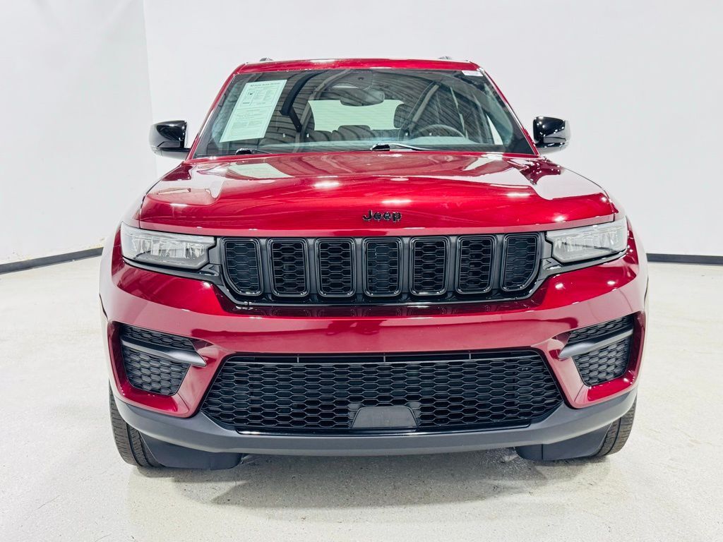 2023 Jeep Grand Cherokee Altitude Jersey City NJ